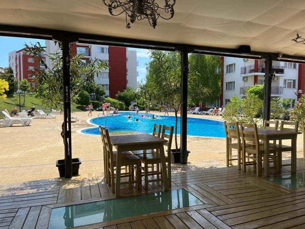 Beautiful Apartment Right By The Sea, Sveti Vlas Dış mekan fotoğraf